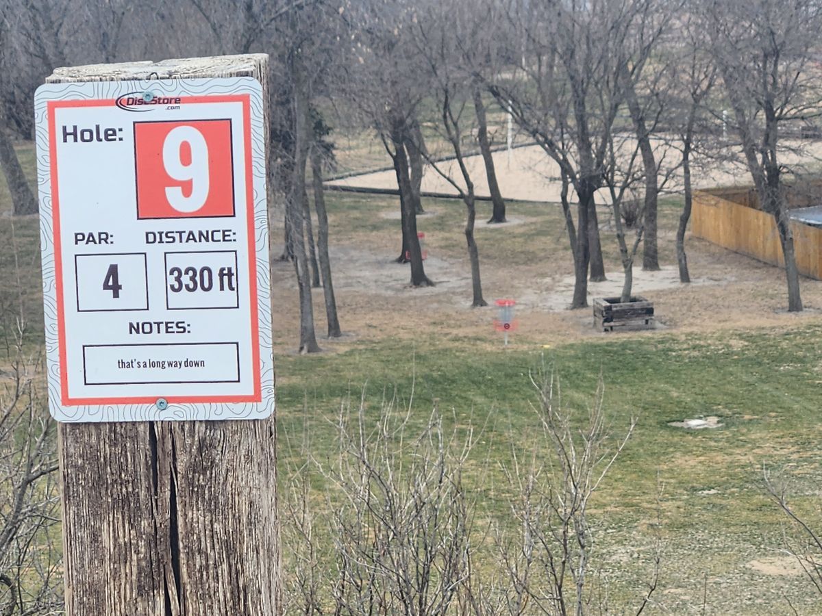 Hole 9 Tee sign and Basket