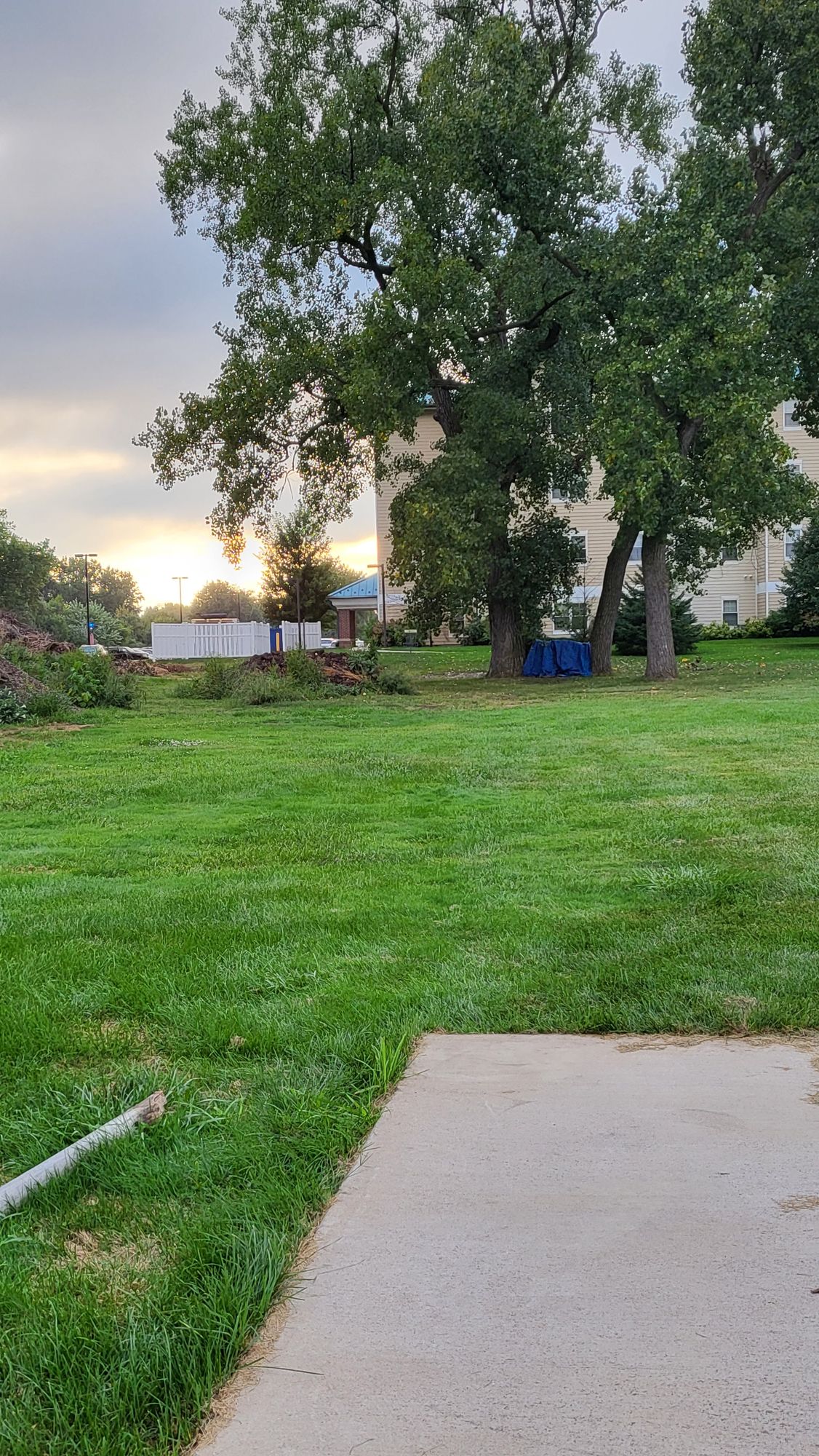 Hole 5. (Sign fell. Reuse pad for 1)