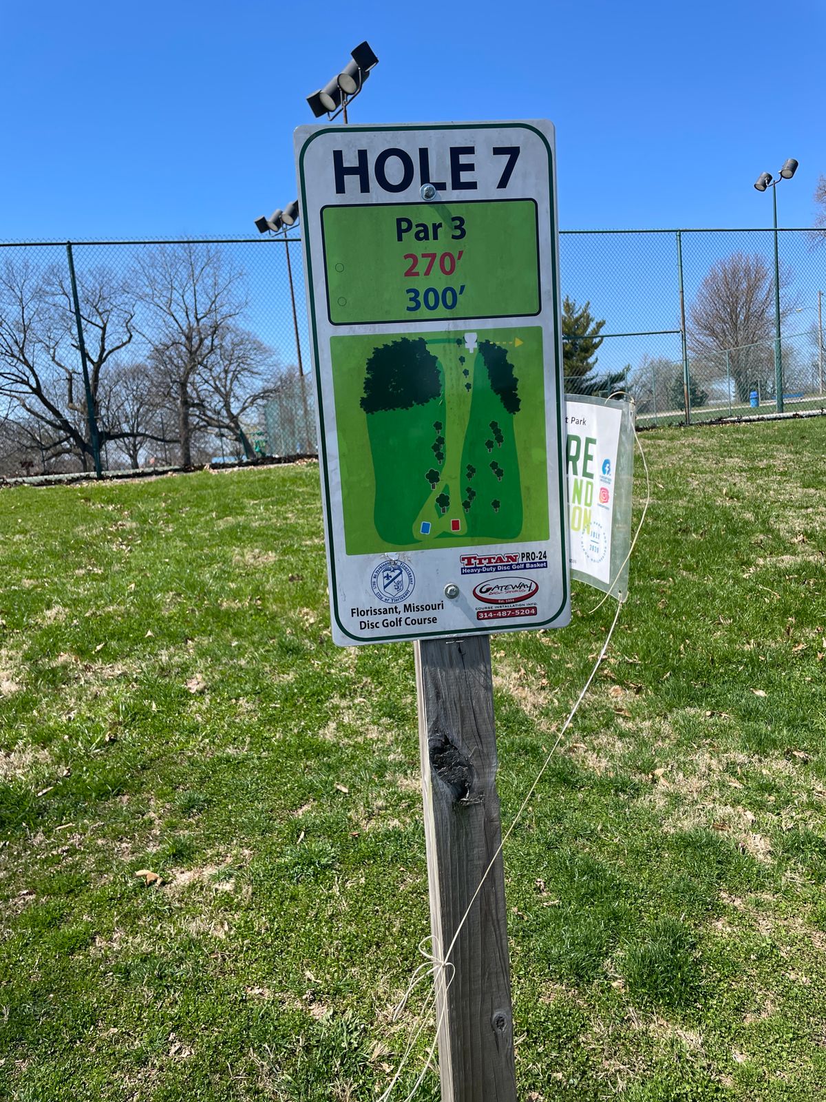 Hole 7 tee sign
