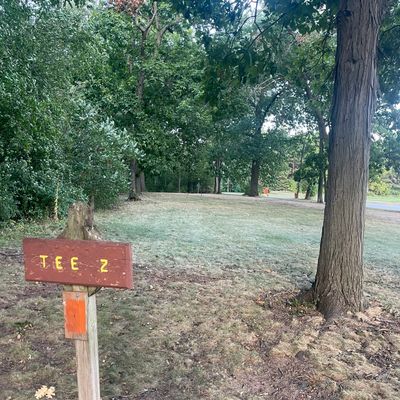 Hole 2: pretty open short distance