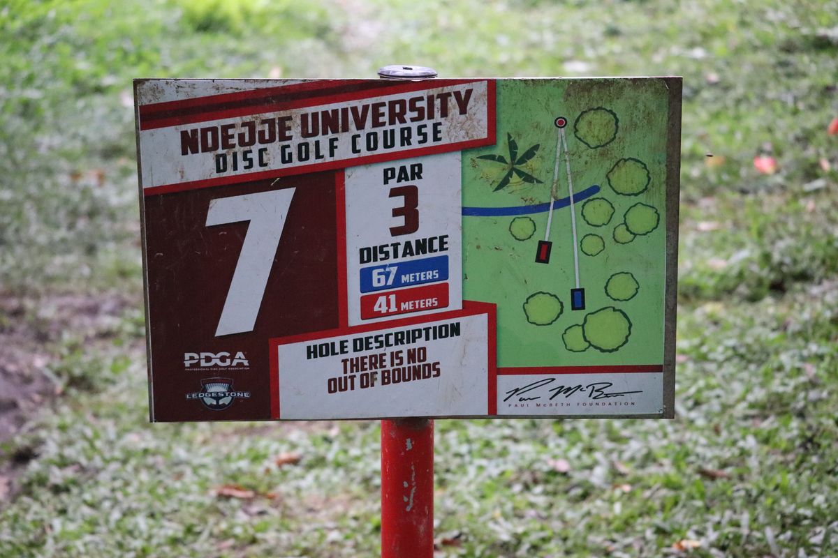 Hole 7 Tee Sign