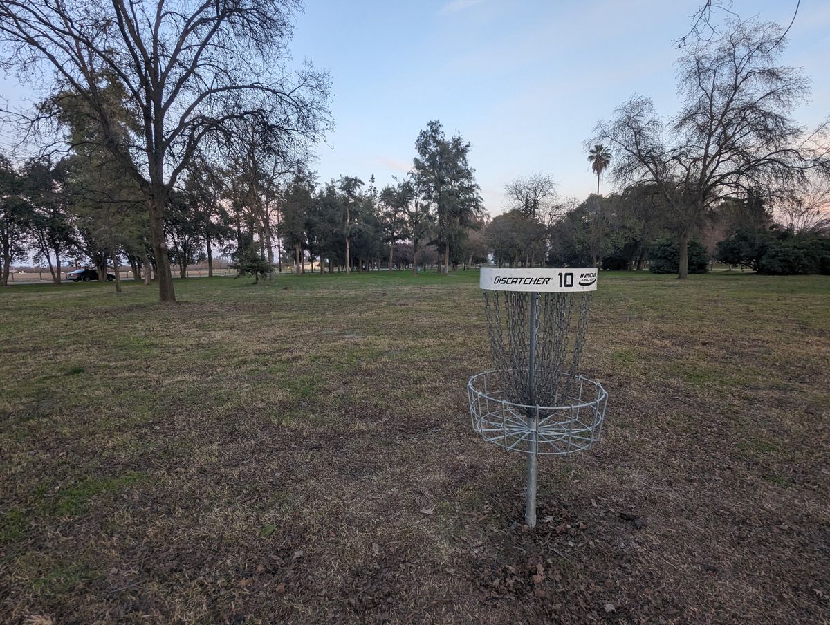 Hole 10 mid position looking back to tee pad