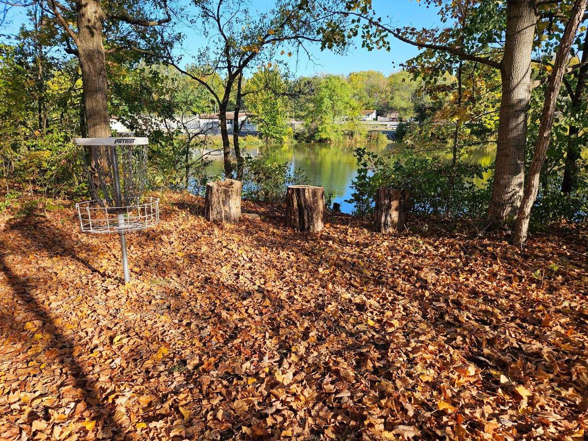 Hole 2 overlooking the Wabash River