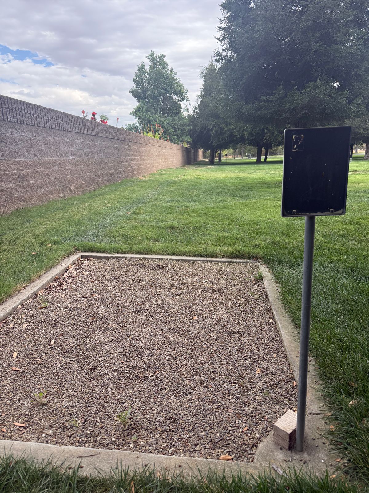 Hole 2 tee pad