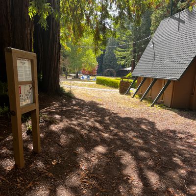 Hole 1 tee