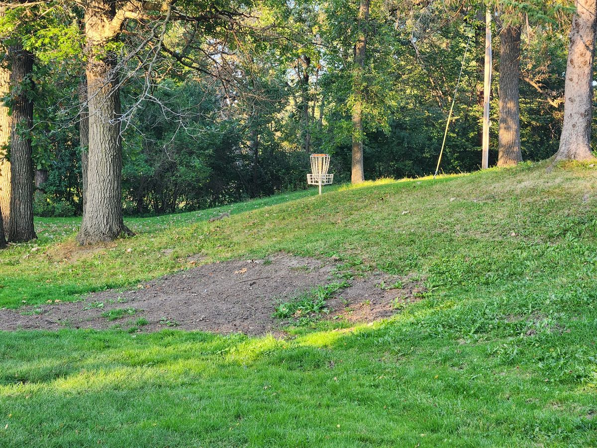 Basket sunbathing hole 21