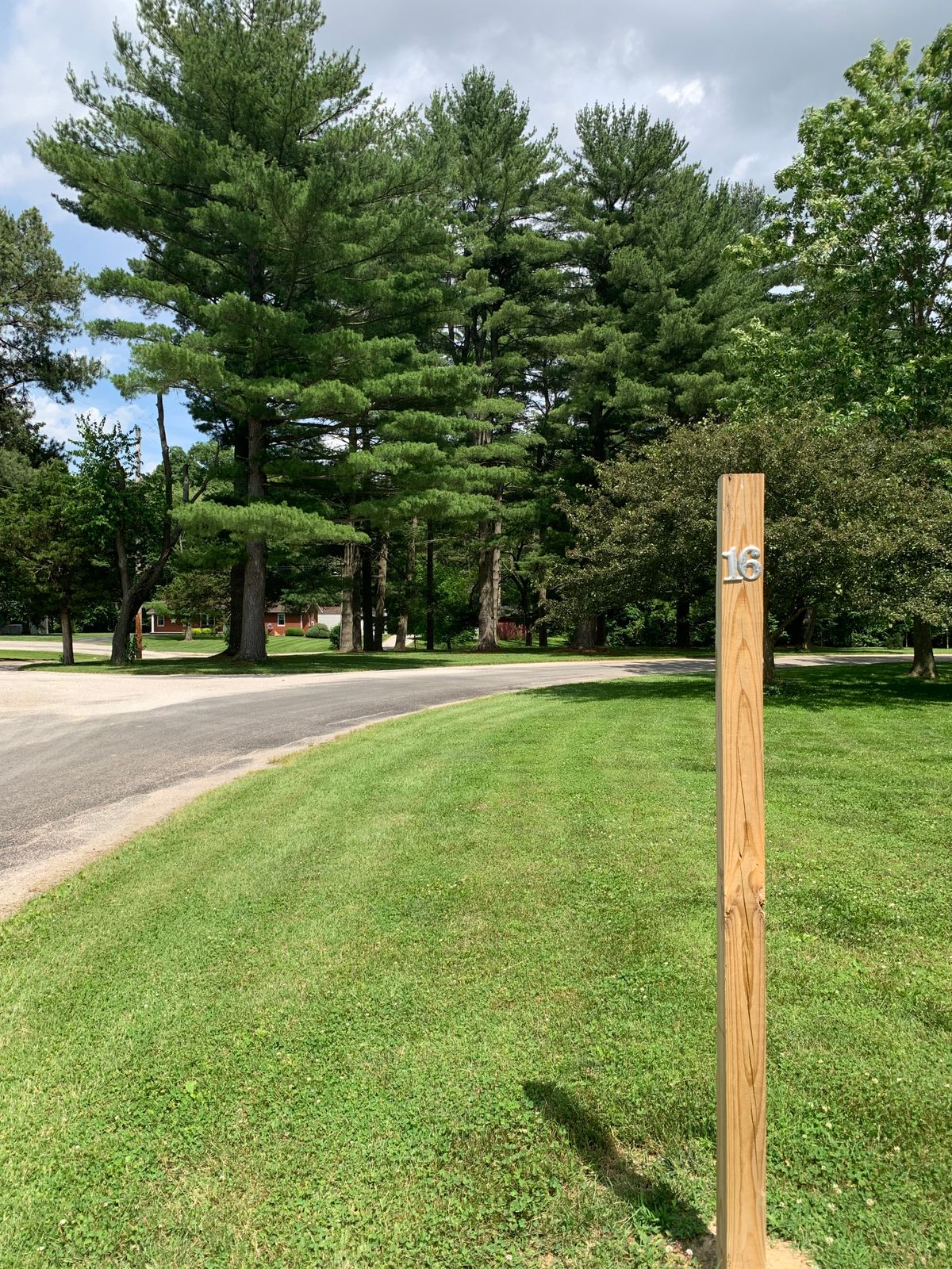 Hole 16 tee pad