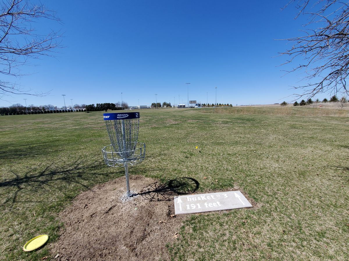 Tee 4