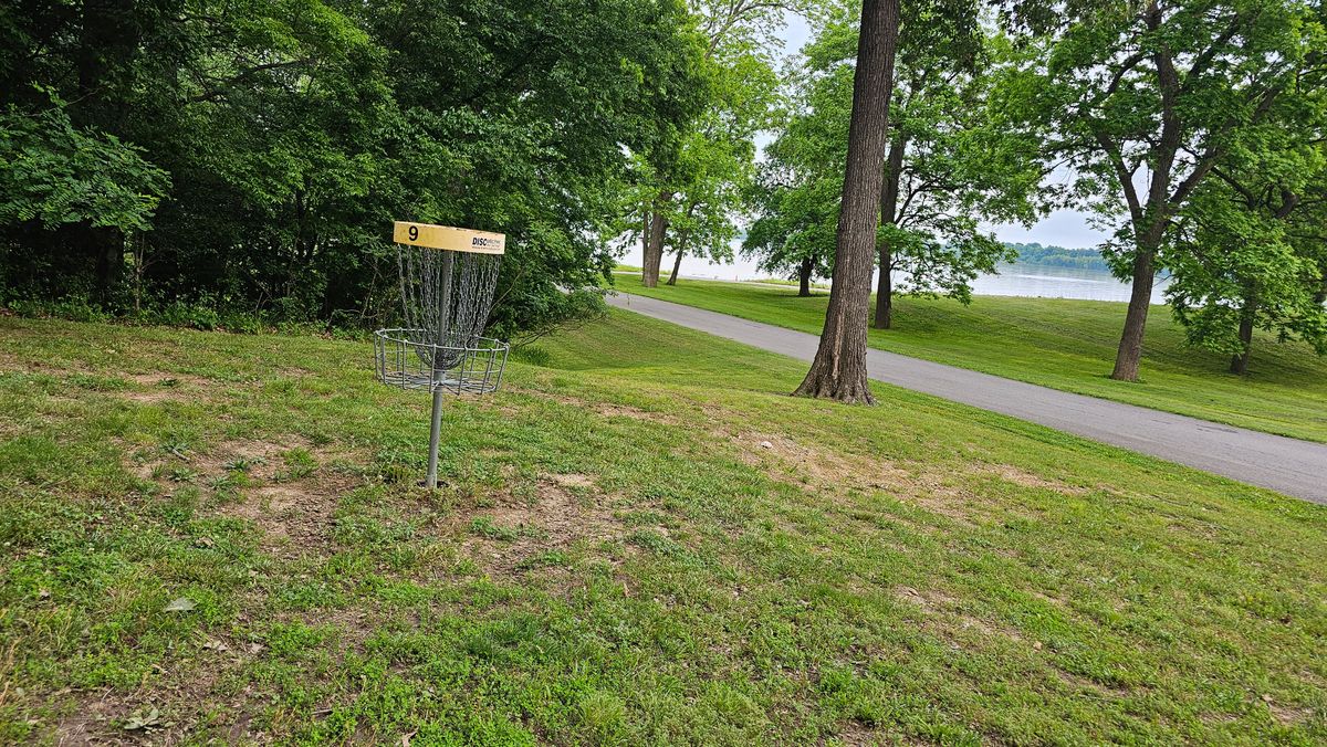 Hole 9 basket