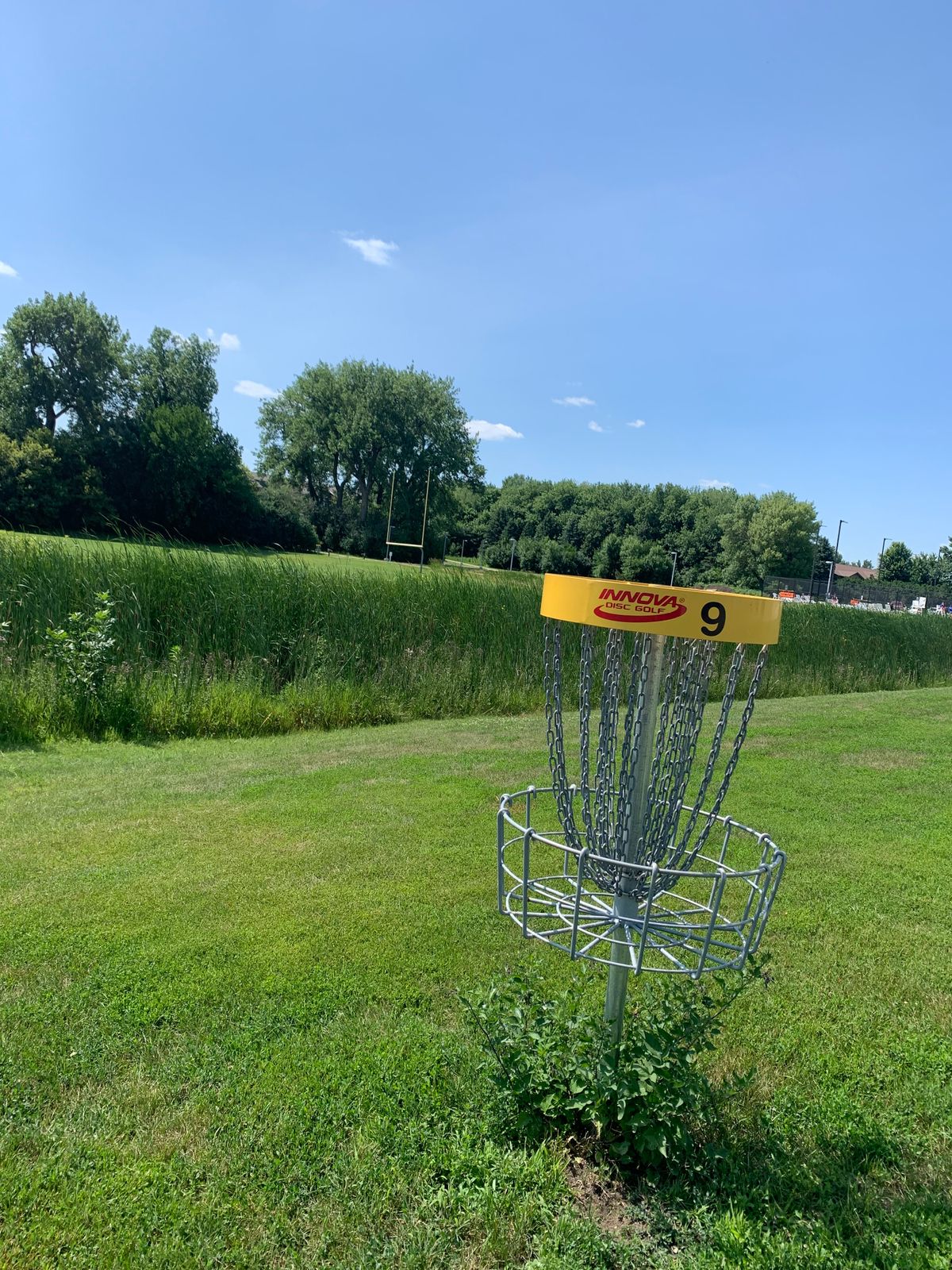 Hole 9 basket. Nice, new Discatcher baskets.