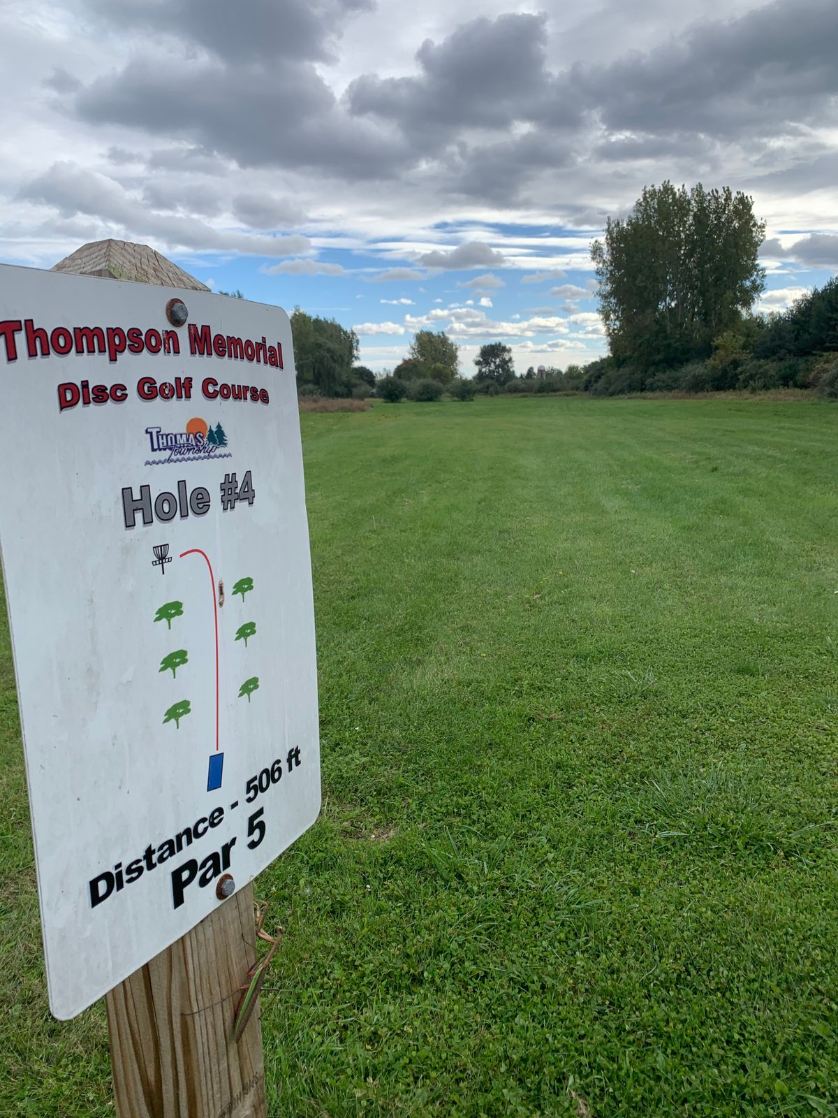 Hole 4 tee pad