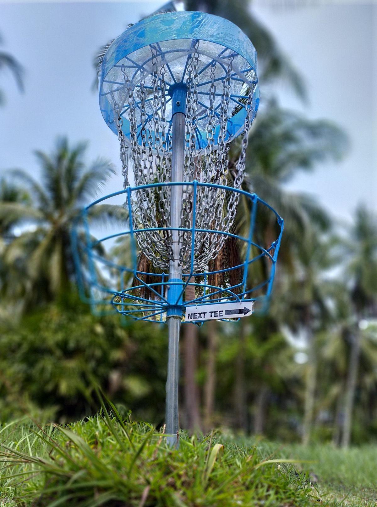 Way to next tee, marked on all baskets 