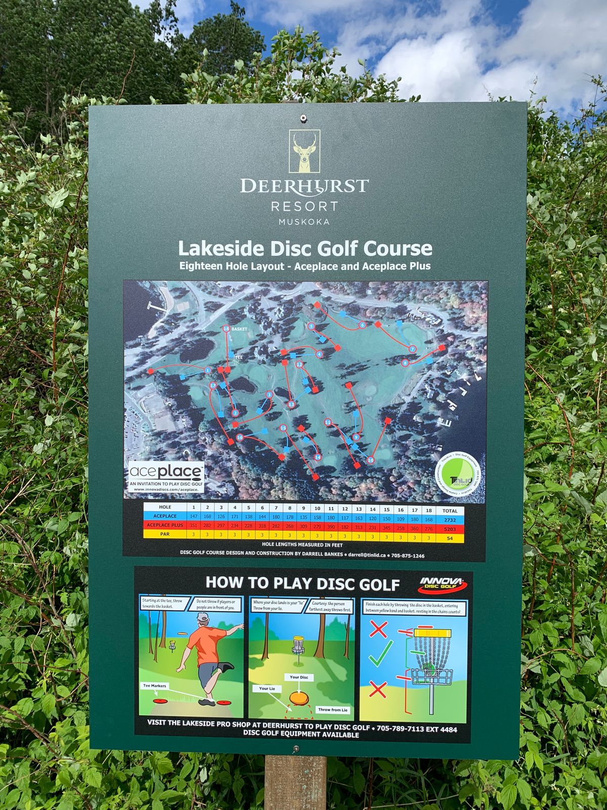 Main course sign by the first tee, long.
