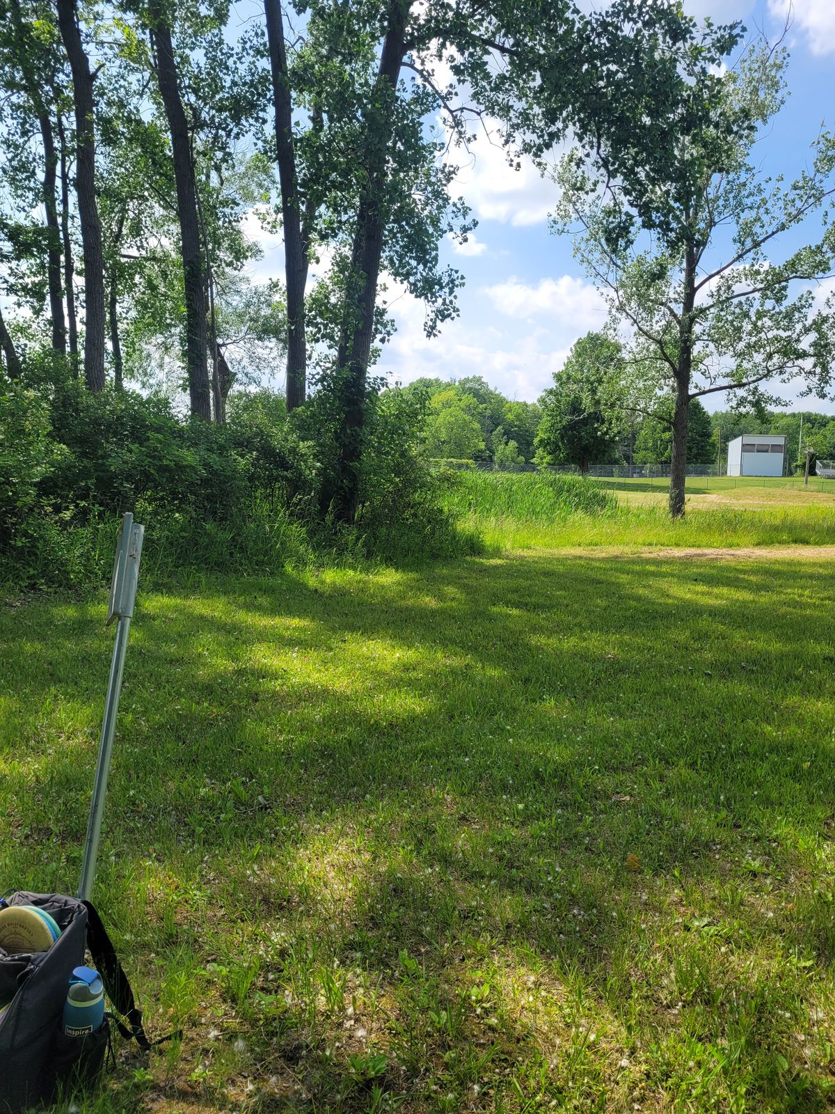 Hole 6 with blind hyzer left