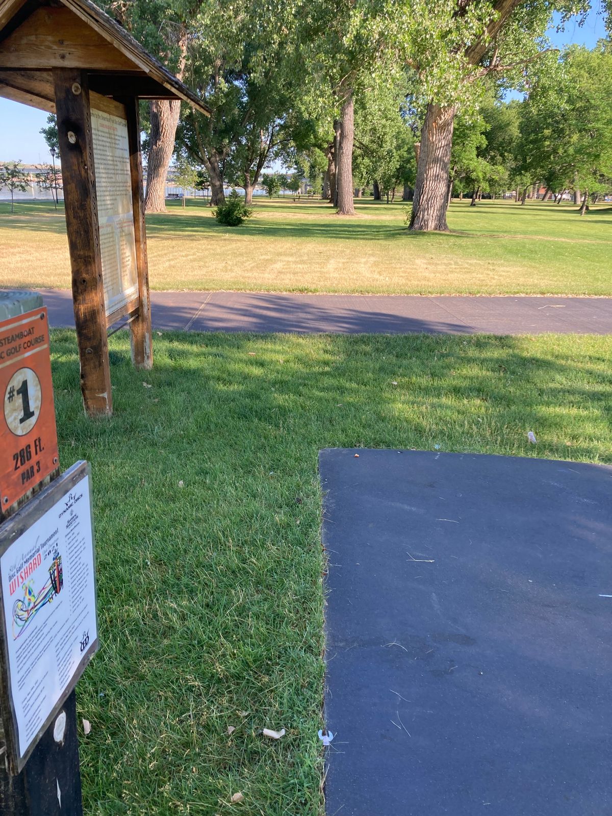 Tee 1