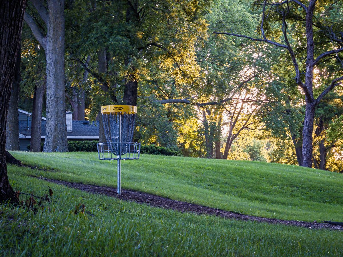 Hole 1's green features a sloped Circle 1.