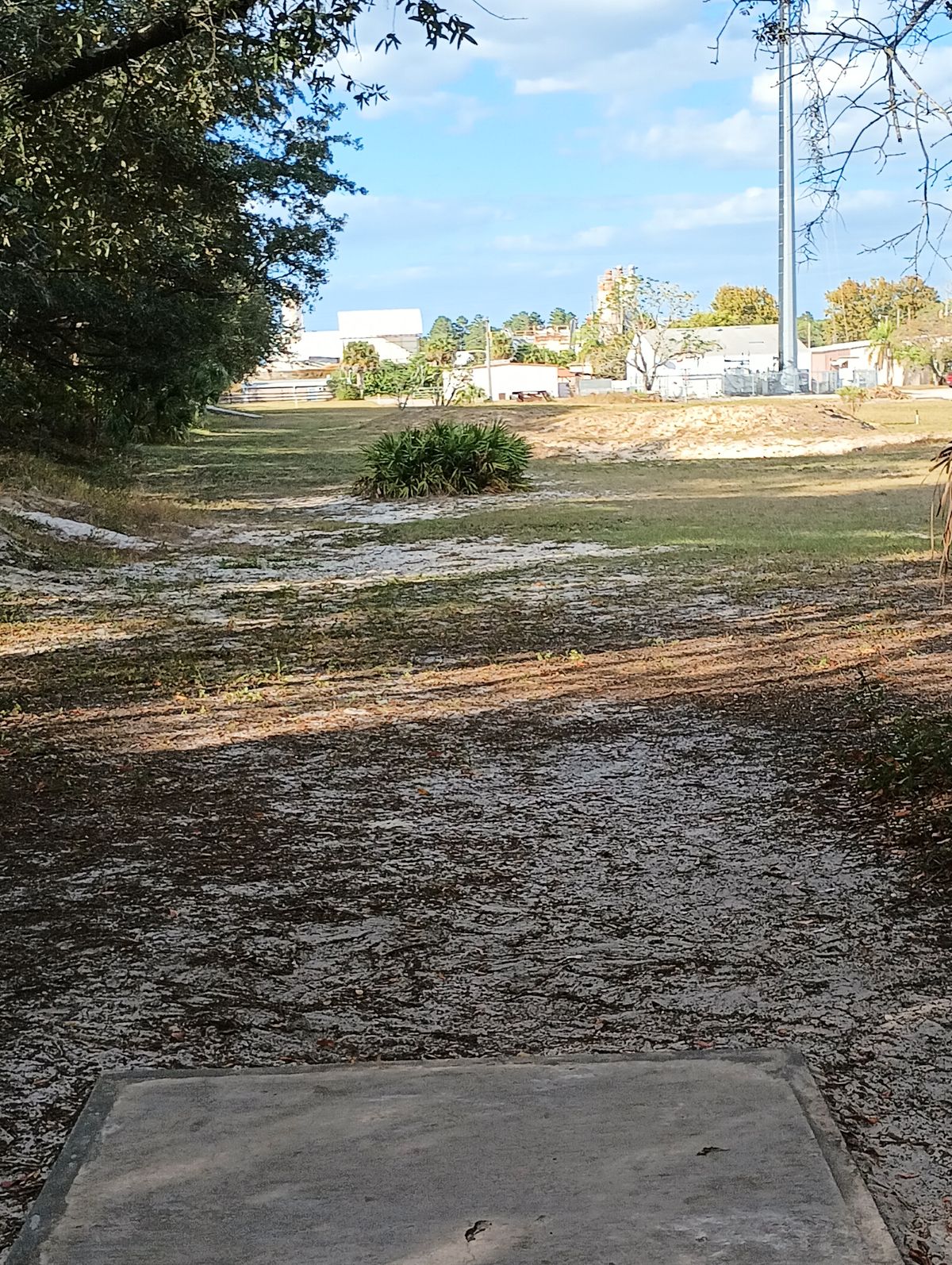 Hole 4s tee pad