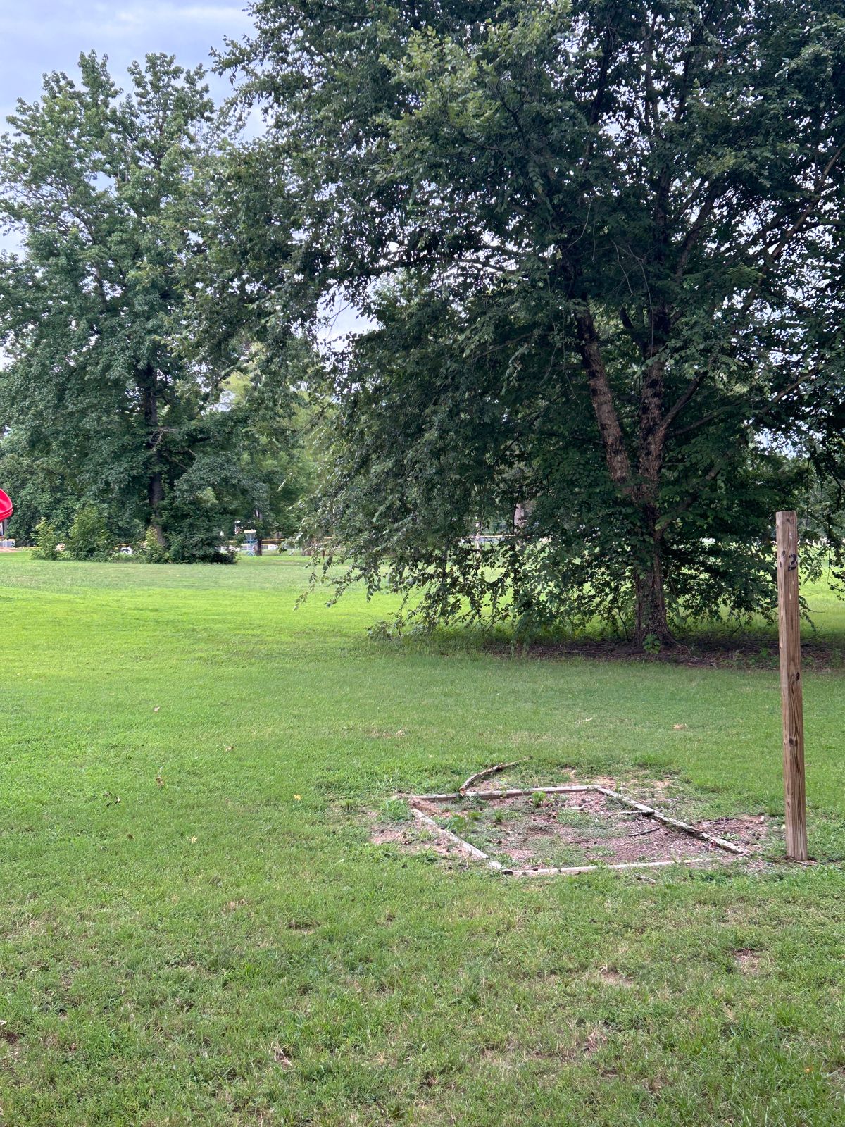 Hole 2 flex around tree to center of park