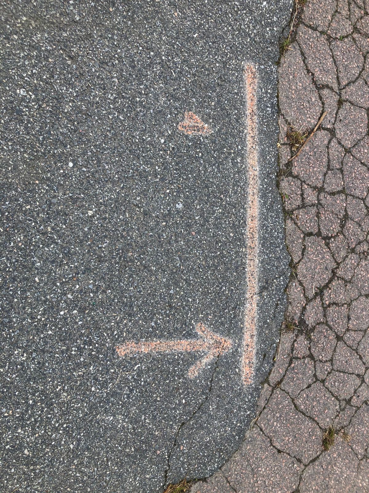 Markeringar för tee är svåra att se på många hål