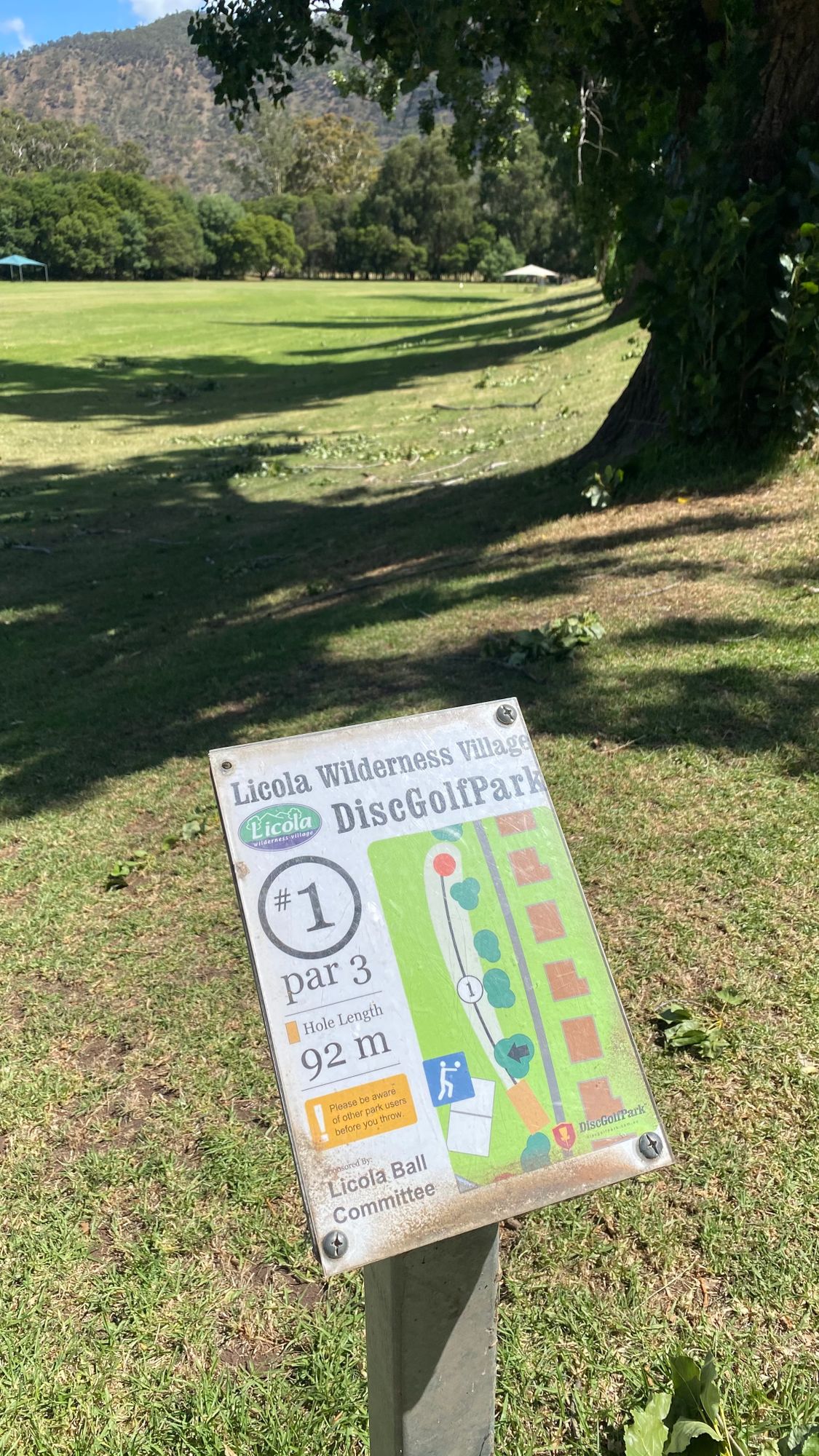 Hole 1 - par 3