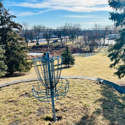 Pin of hole 8 , a very steep fairway