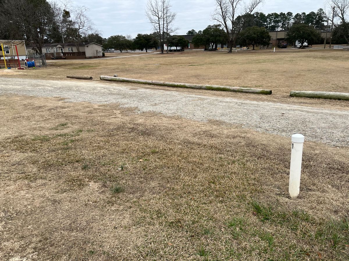 Hole 1 tee
