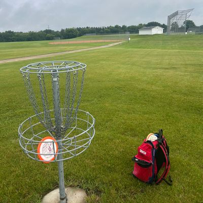 Hole 8 basket