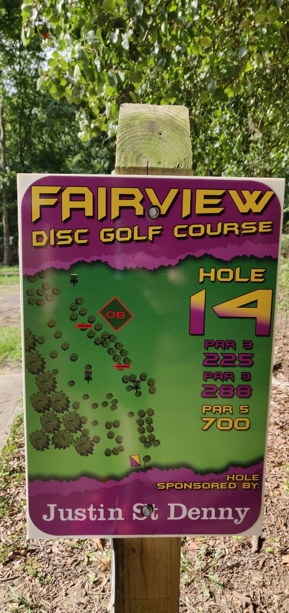 Hole 14 TeeSign