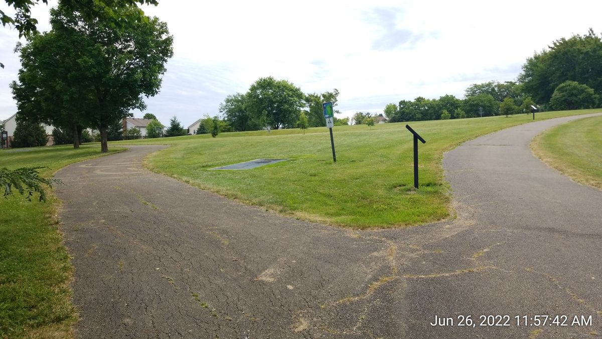 Tee Pad for Hole 4 as seen from the approaching path