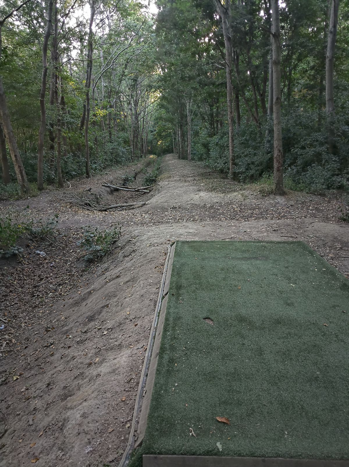 Tee-pad Hole 1