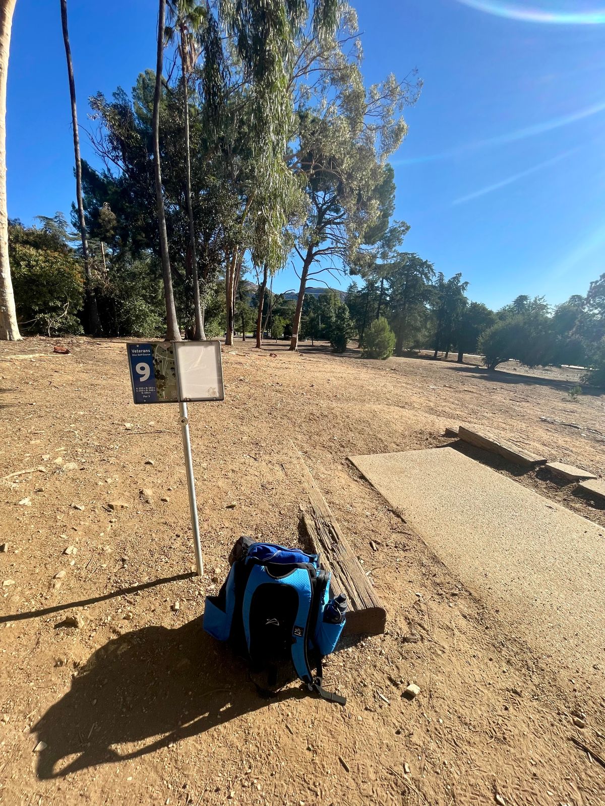 Tee 9