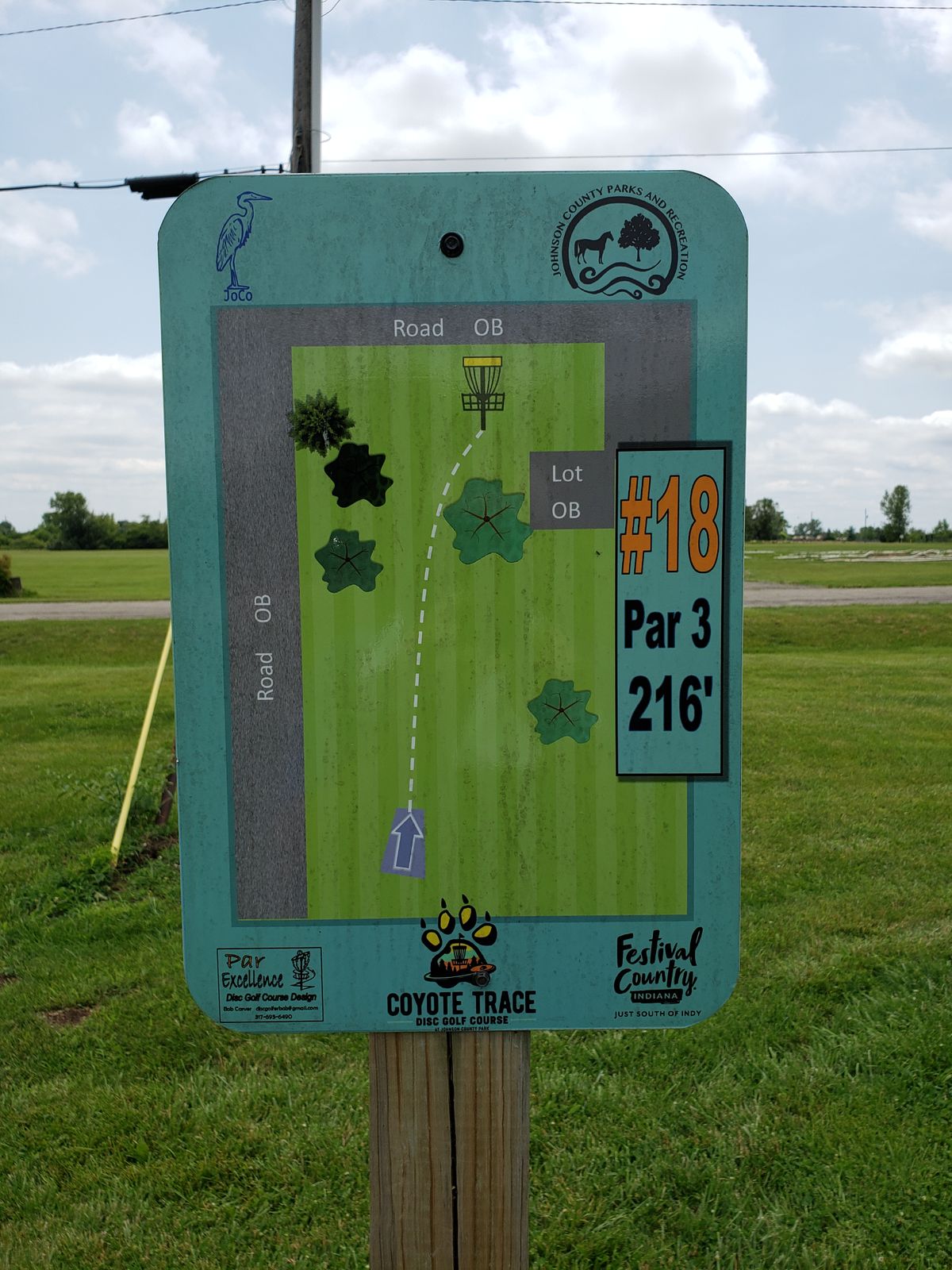 #18 Tee Sign closeup.