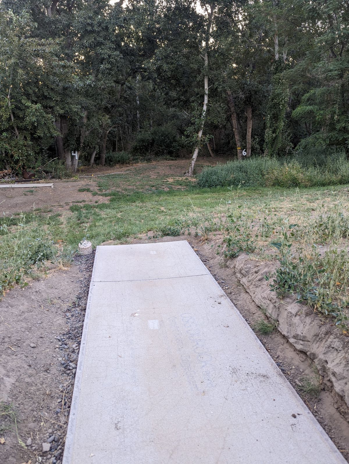 Hole #6
245ft
Double mando, hardest hole on the course