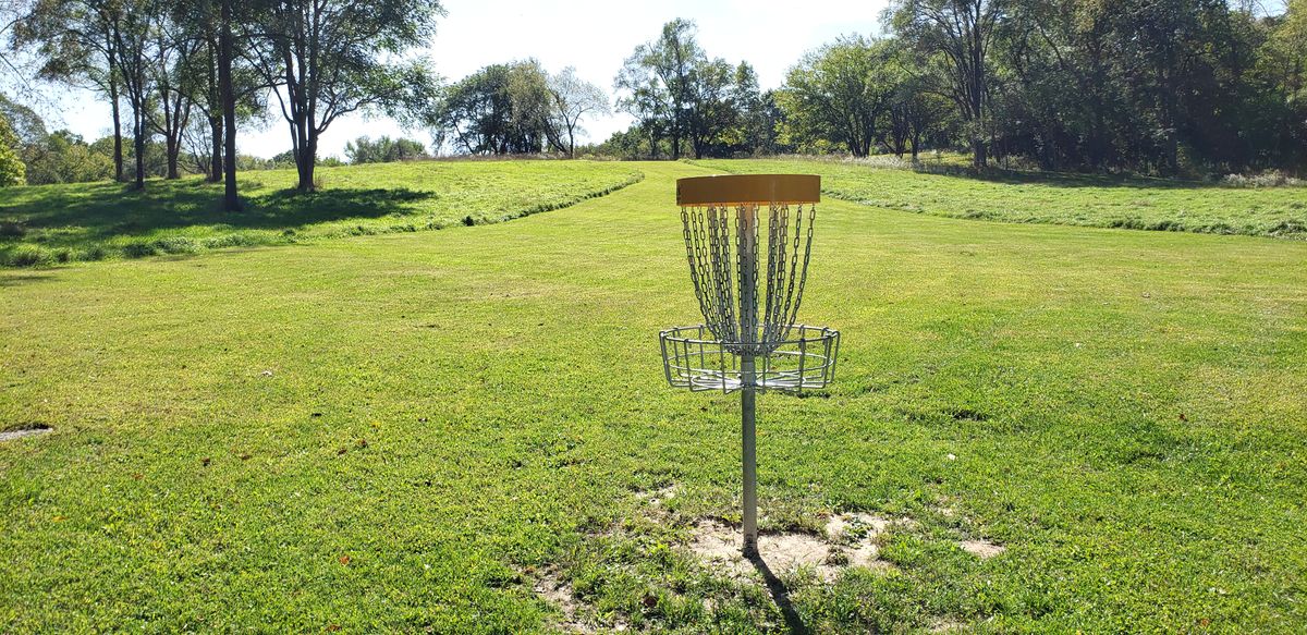 Hole 2 basket