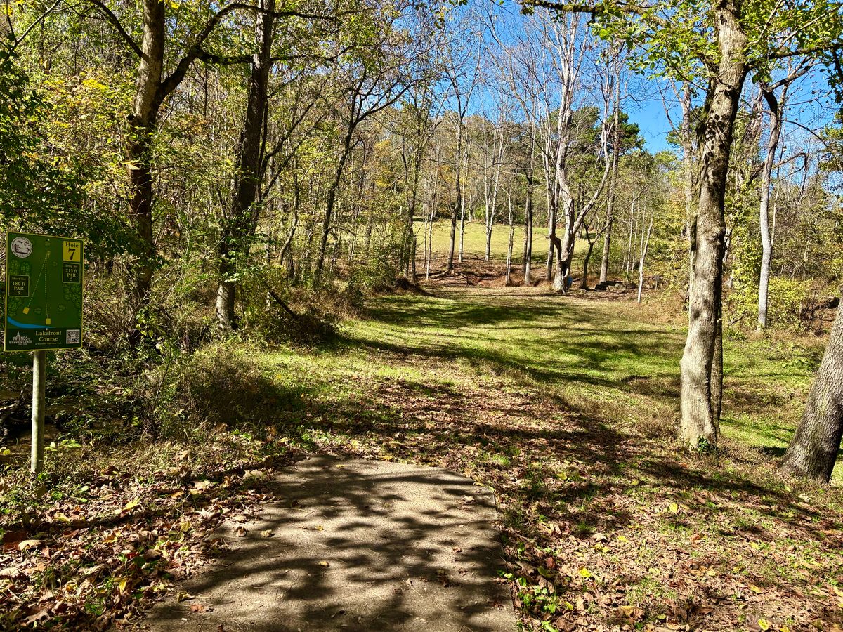 Hole 7 | beautiful fall foliage