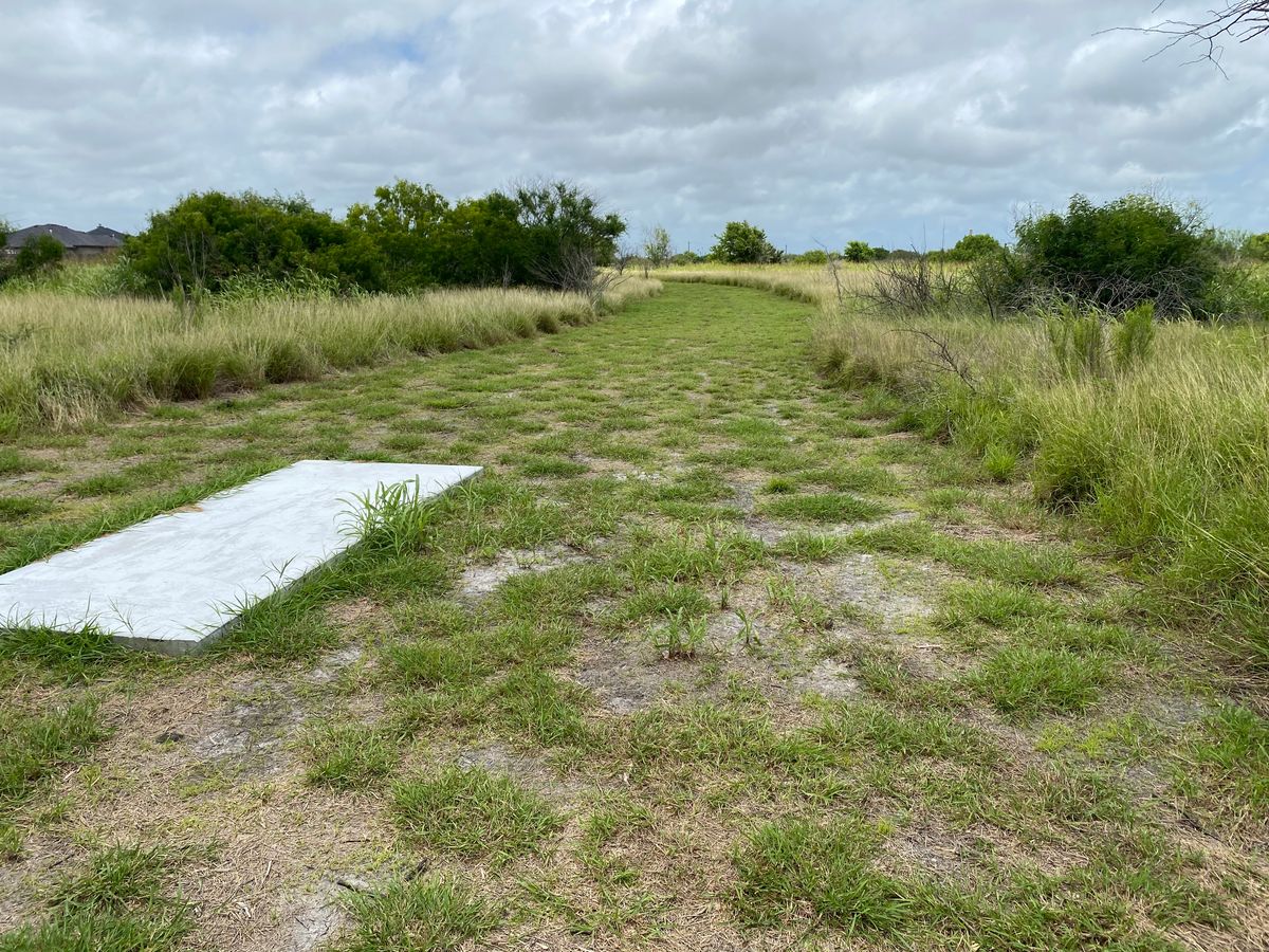 Tee pad for hole 17 (old hole 8).