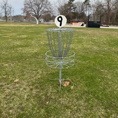Hole 9 basket