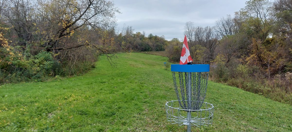 Reverse back up the fairway on hole 7 🌳🍂🌳🍂🌳