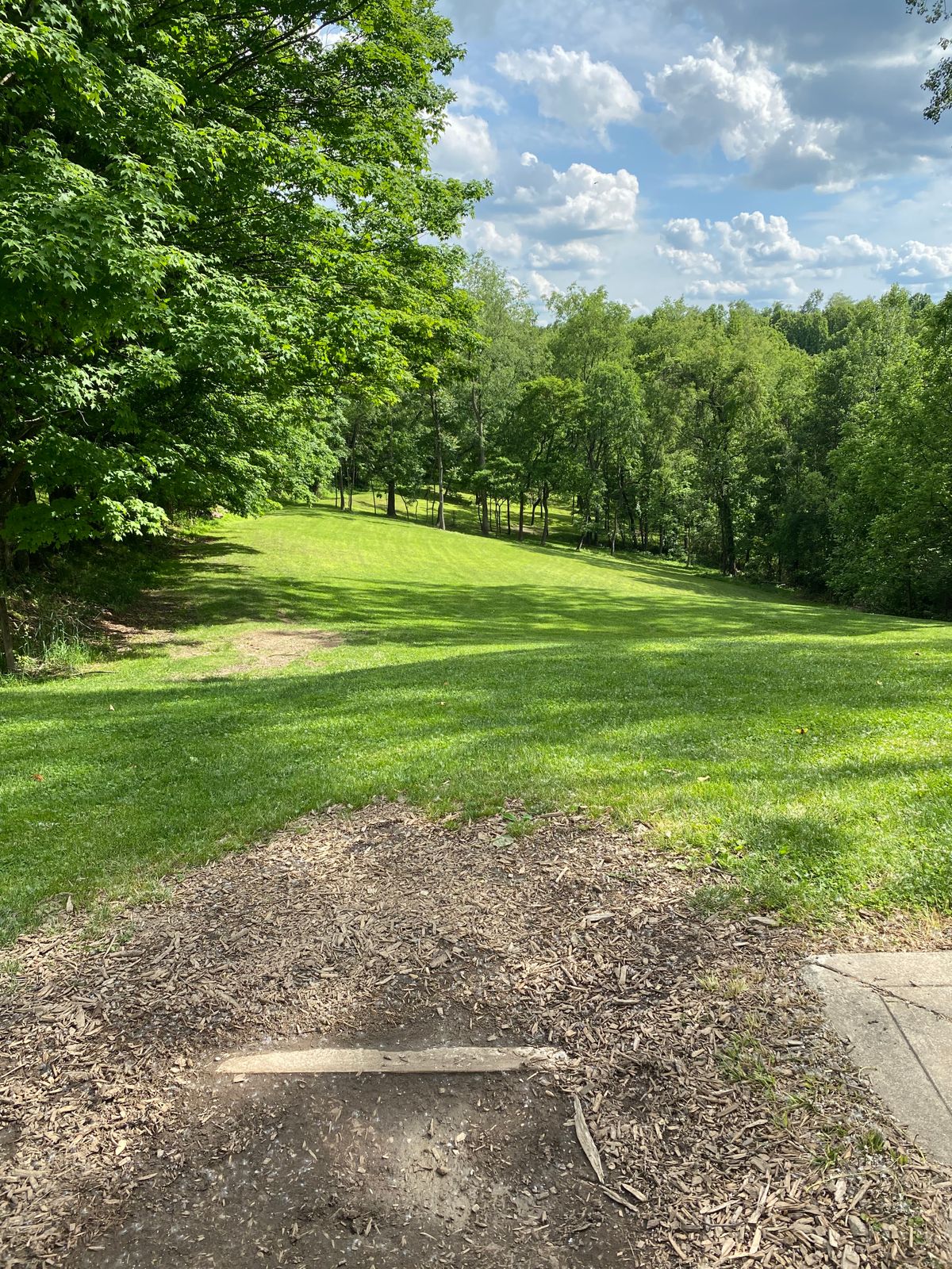 Hole 1 White tee