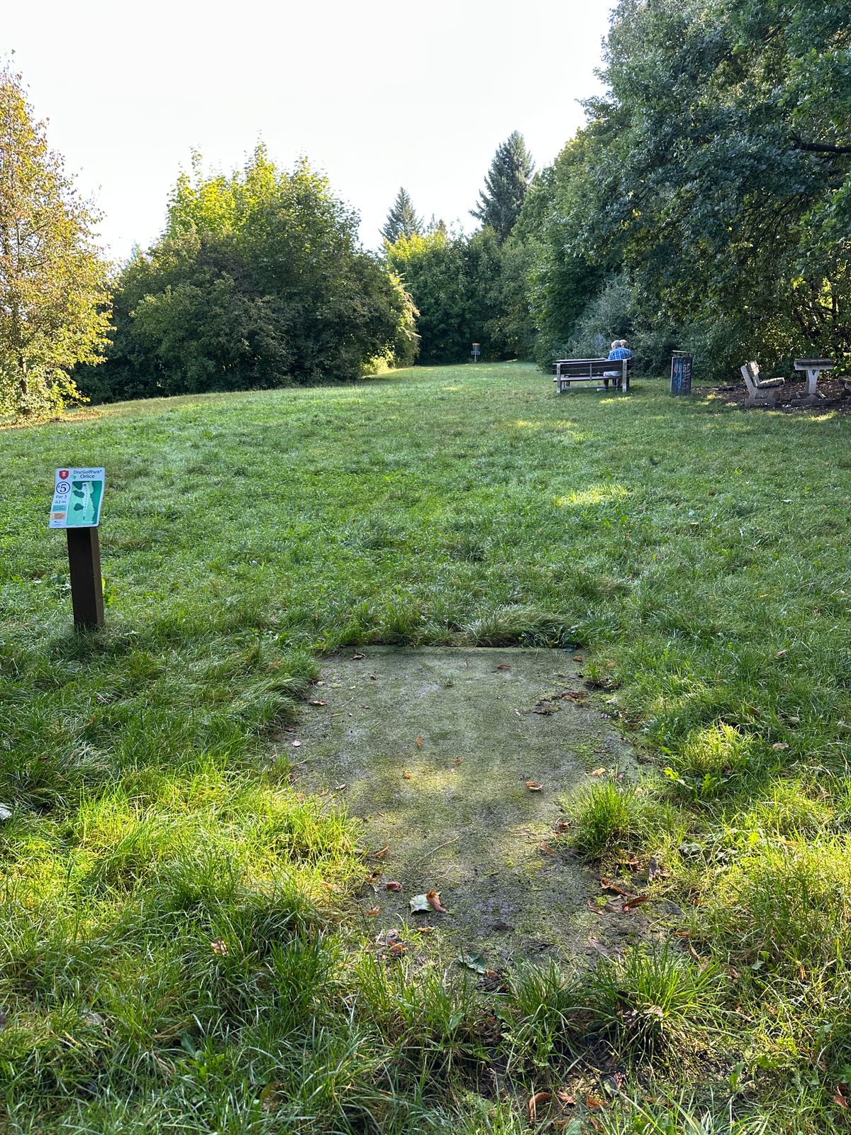 Tee 5