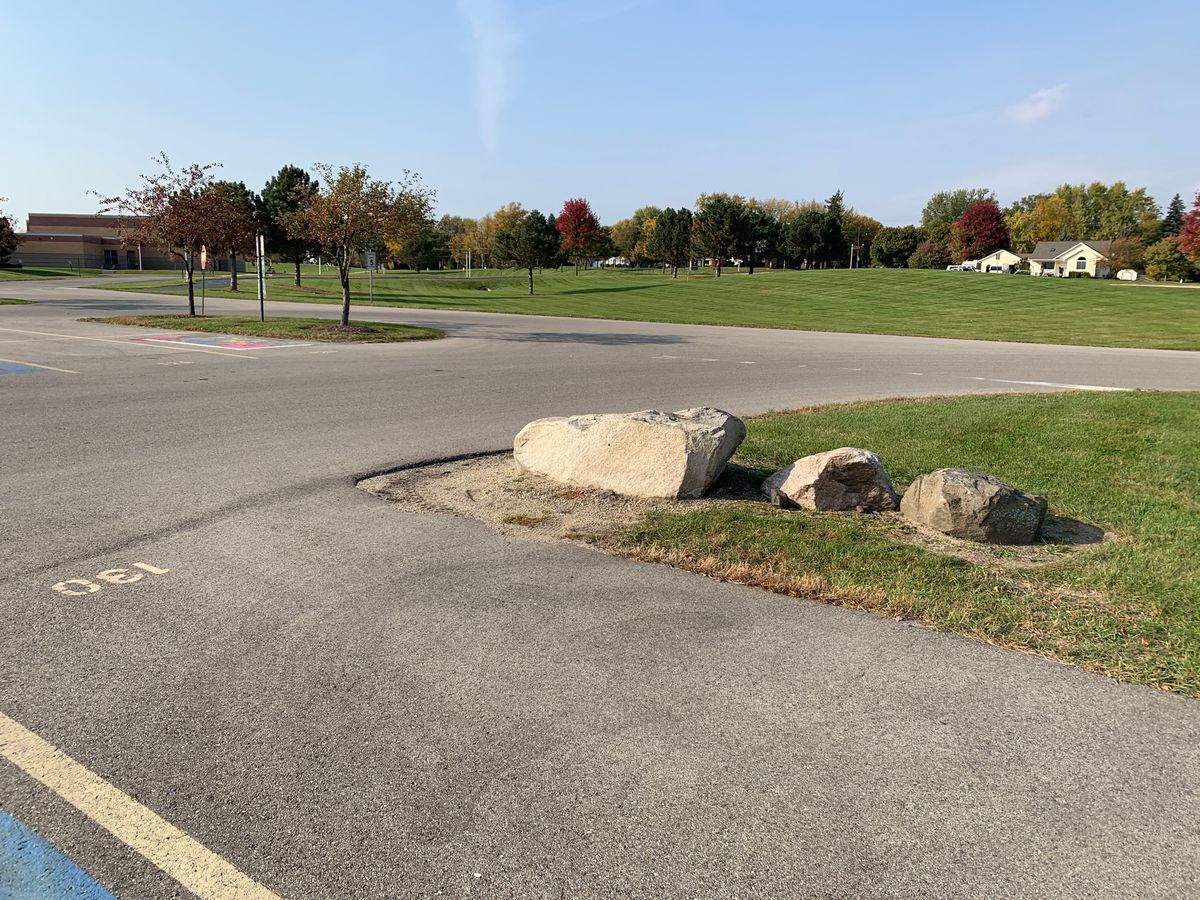 Hole 1 Long tee