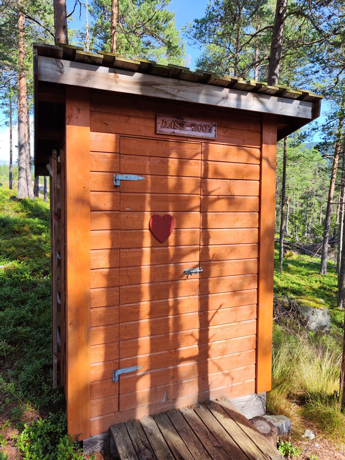 Utedo på "Utsikten"
