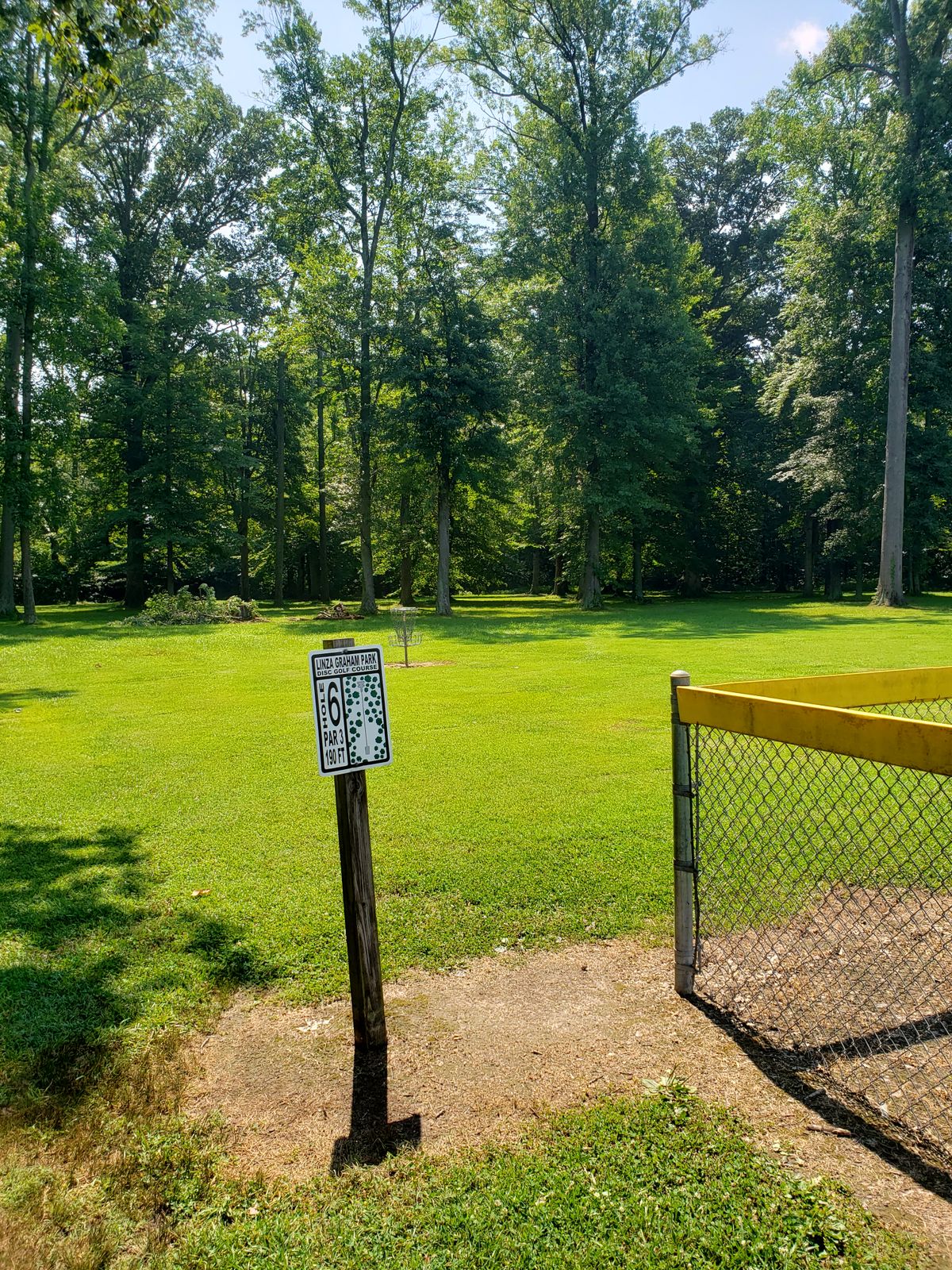 #6 Tee Sign looking at #5 Basket.
