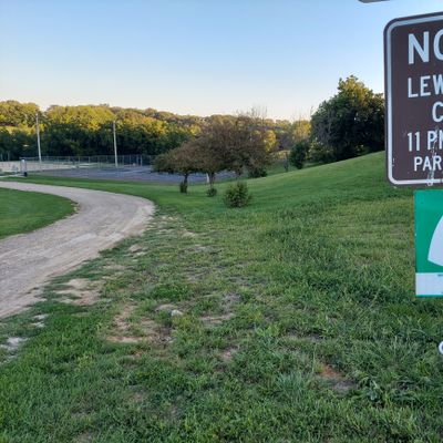 Tee location for hole 1 behind this sign