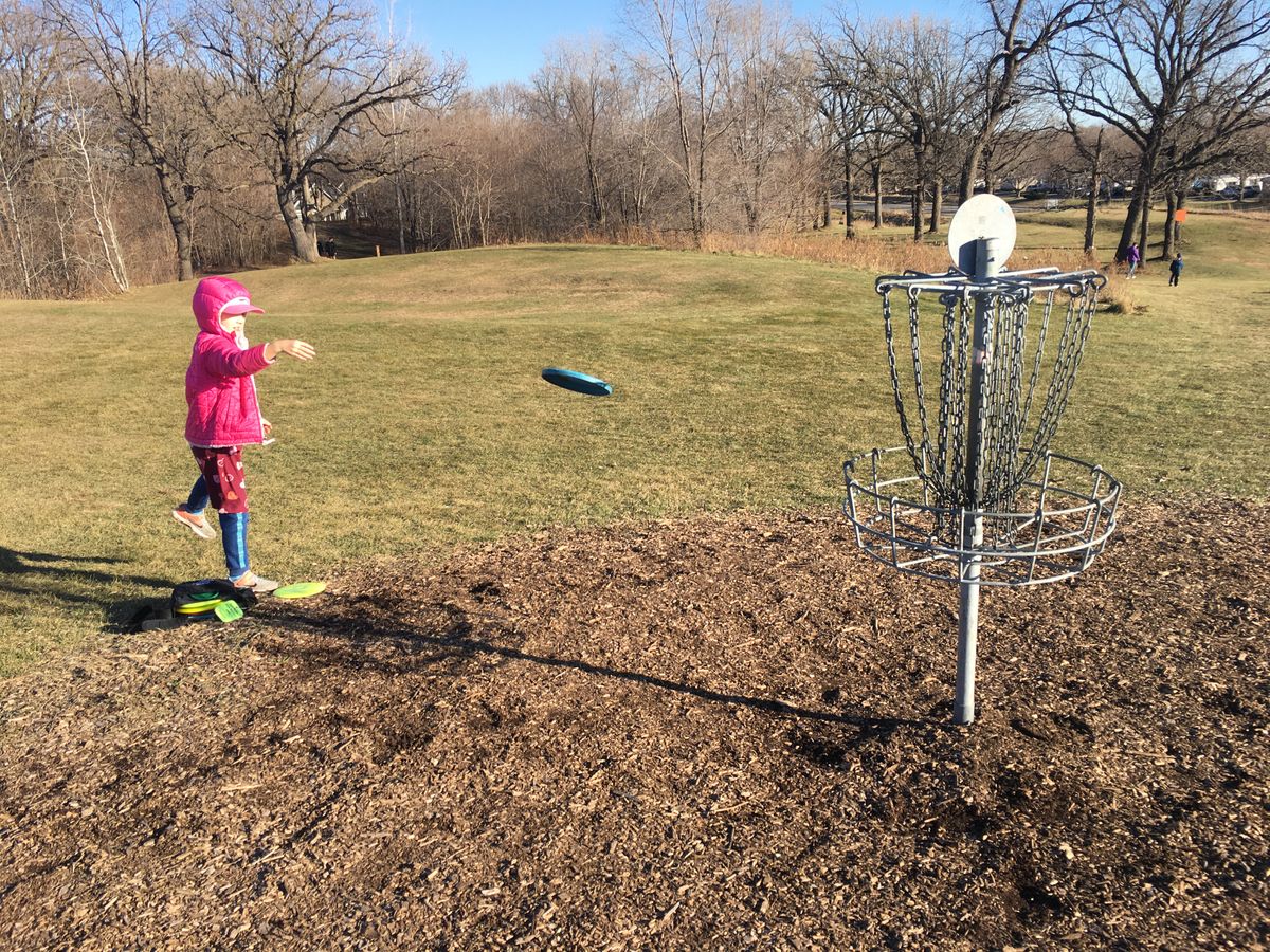 Hole 6 basket/circle 1
