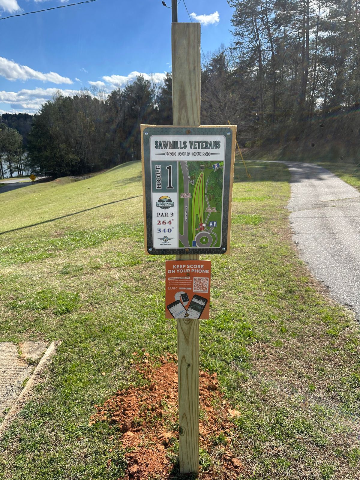 Hole 1 tee sign