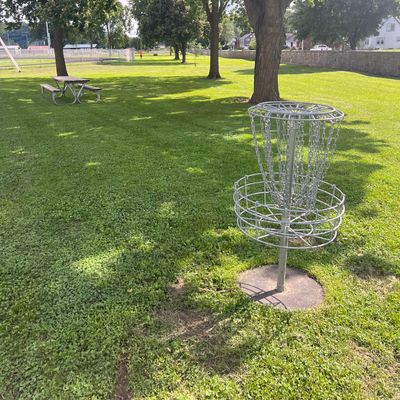 Hole 4 Basket
