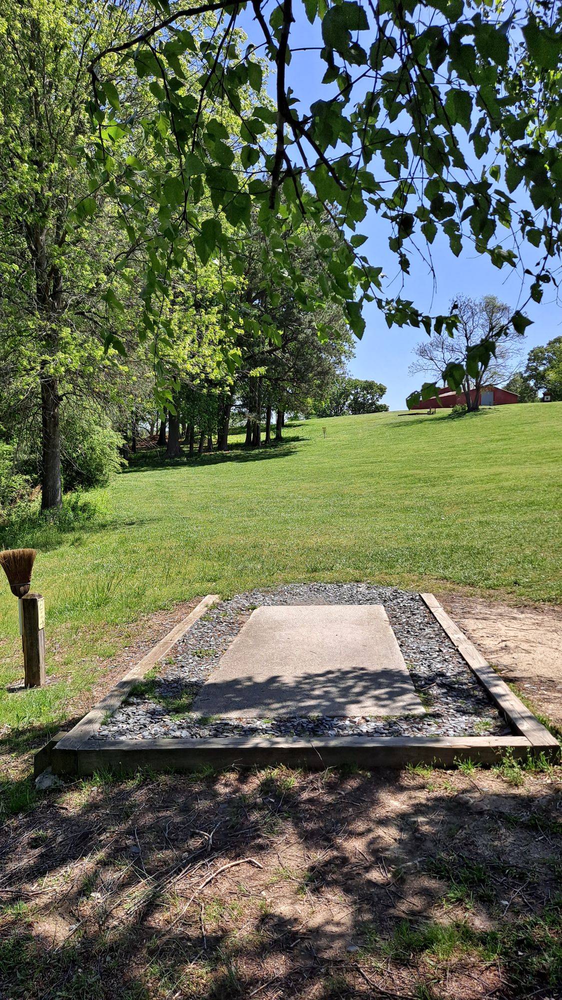Hole 2, 268 feet uphill to short right basket