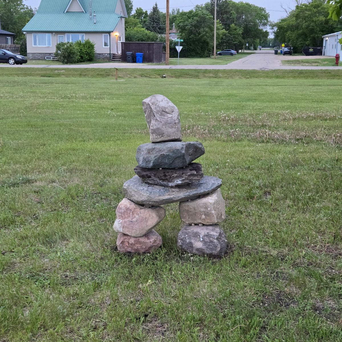 Arcola Inukshuk at hole 16.