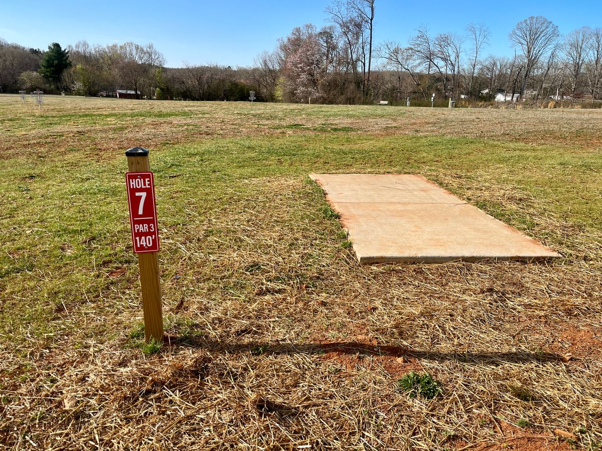 Hole 7 tee